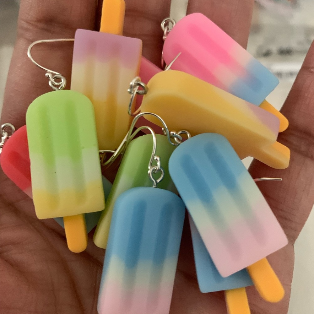 Pinup style Popsicle earrings on Sterling silver hook - Picture 3 of 8